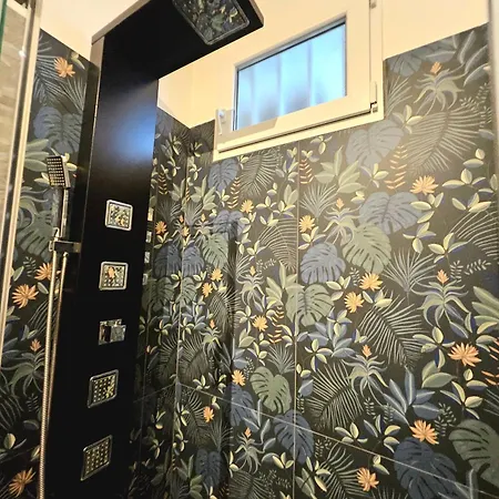 Attico Nettuno Apartment *